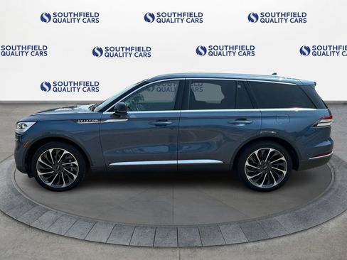 Used 2020 Lincoln Aviator Reserve w/ Equipment Group 202A AWD/4WD image 3