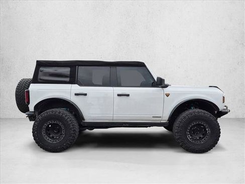 Used 2022 Ford Bronco Badlands AWD/4WD image 4