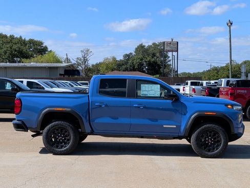 New 2026 GMC Canyon Elevation w/ Convenience Package image 9