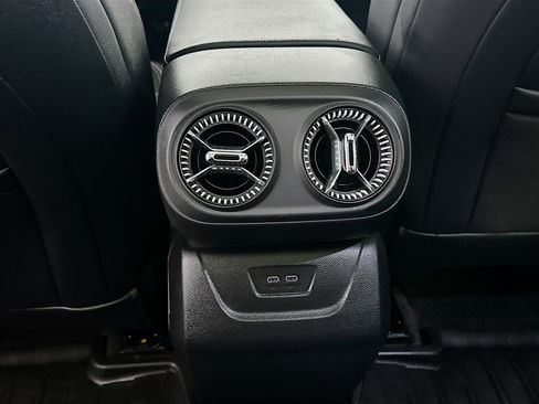Used 2024 Chevrolet Blazer EV LT AWD/4WD image 29