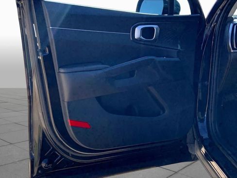 Used 2025 Kia Sorento EX FWD image 22