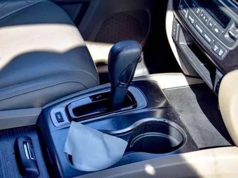 Used 2017 Honda Pilot EX-L image 9