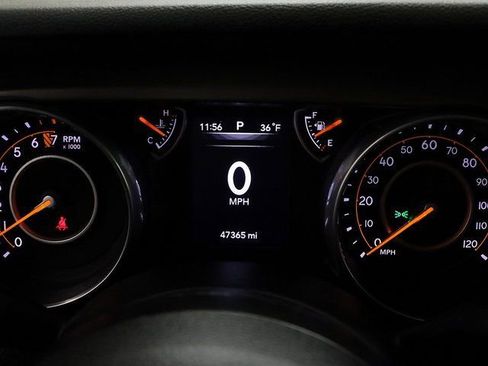 Used 2018 Jeep Wrangler Unlimited Sport image 16