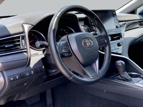 Used 2023 Toyota Camry XSE FWD image 18