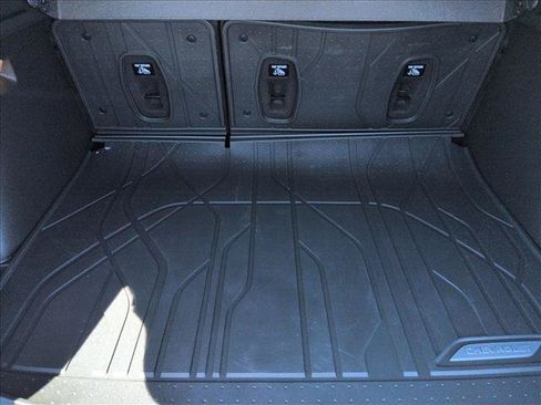 Used 2025 Chevrolet Trax RS w/ Sunroof Package FWD image 10