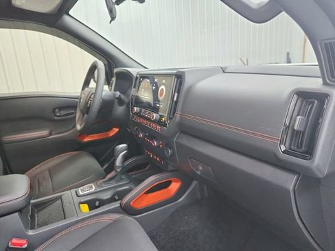 Used 2026 Nissan Frontier PRO-4X w/ Pro-4x Convenience Package AWD/4WD image 37