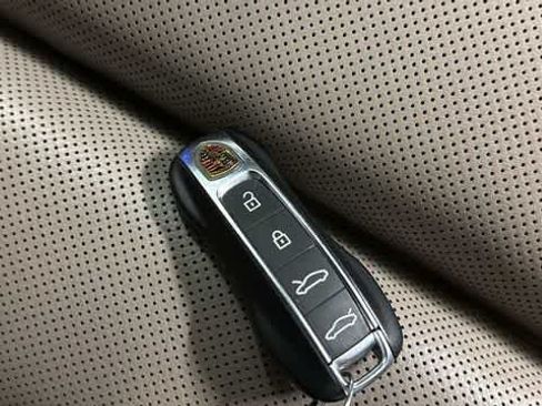 Used 2021 Porsche Taycan RWD image 38