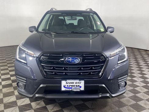 Used 2023 Subaru Forester Premium AWD/4WD image 10