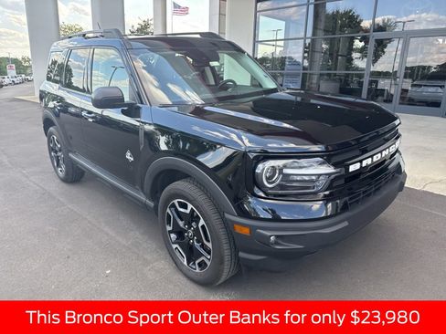 Used 2021 Ford Bronco Sport Outer Banks AWD/4WD image 3