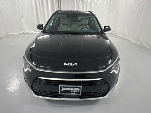 New 2025 Kia Niro EX image 8