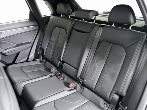 New 2025 Audi Q3 2.0T Premium image 23