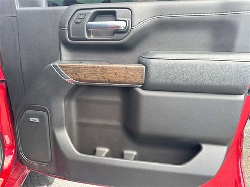 Used 2021 GMC Sierra 2500 Denali w/ Denali Ultimate Package image 17