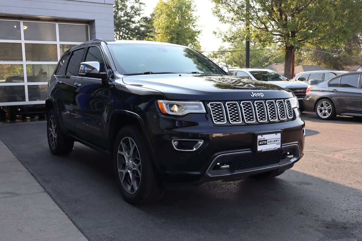 Used 2019 Jeep Grand Cherokee Overland AWD/4WD image 6