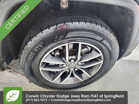 Used 2022 Jeep Grand Cherokee Limited AWD/4WD image 33