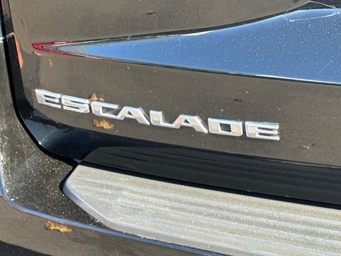 Certified 2024 Cadillac Escalade Premium Luxury image 50