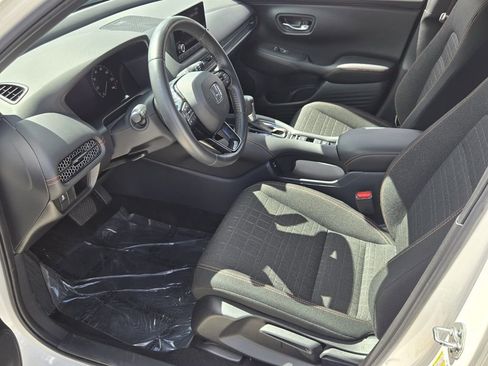 Certified 2024 Honda HR-V Sport image 10