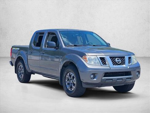Used 2019 Nissan Frontier Desert Runner image 3