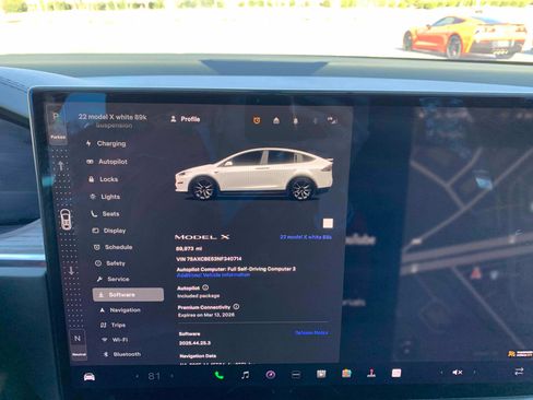 Used 2022 Tesla Model X image 29
