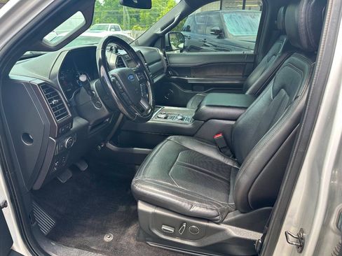 Used 2018 Ford Expedition Limited AWD/4WD image 9