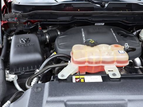 Used 2014 RAM 1500 Laramie AWD/4WD image 38