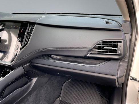 Certified 2025 Subaru Outback Premium w/ Popular Package #1A image 15