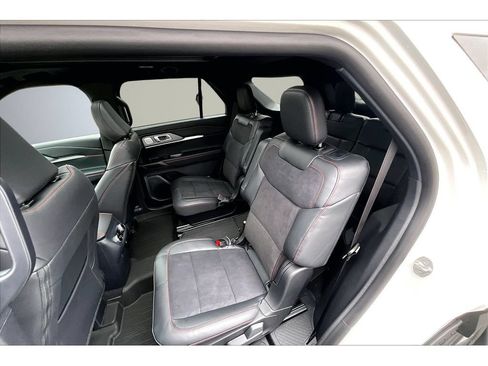 New 2026 Ford Explorer ST w/ Sun And Sound Package AWD/4WD image 13