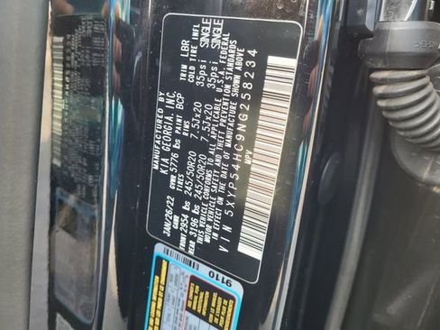 Used 2022 Kia Telluride SX w/ Towing Package image 14