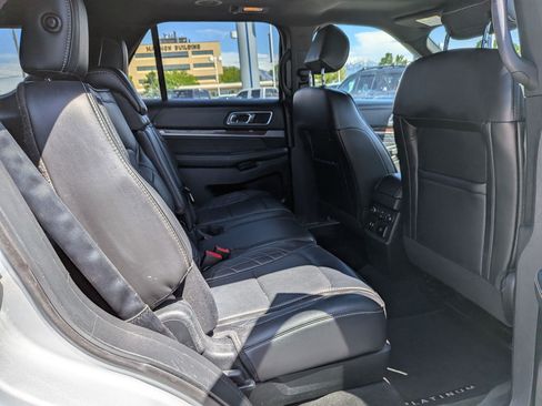 Used 2017 Ford Explorer Platinum AWD/4WD image 35