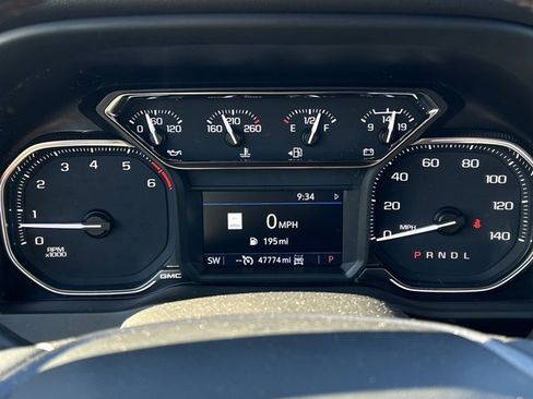 Certified 2022 GMC Sierra 1500 AT4 w/ AT4 Preferred Package image 35