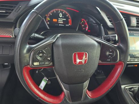 Used 2017 Honda Civic Type R image 3