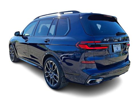 Used 2025 BMW X7 xDrive40i w/ M Sport Package AWD/4WD image 4