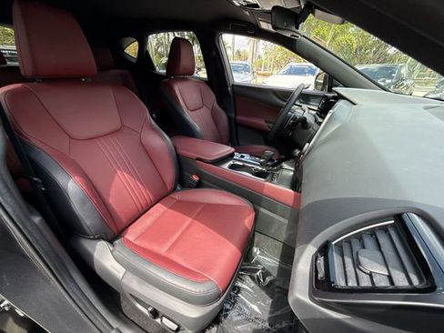 Used 2025 Lexus NX 250 FWD w/ Accessory Package (2T) image 25