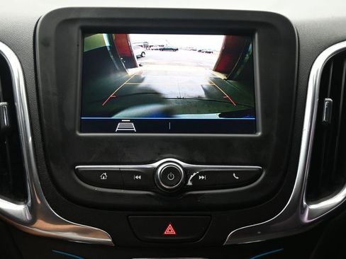 Used 2020 Chevrolet Equinox LT FWD image 32