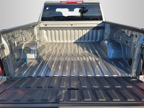 New 2026 GMC Sierra 1500 SLT image 7