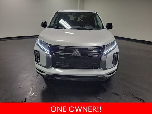Used 2025 Mitsubishi Outlander Sport LE AWD/4WD image 3