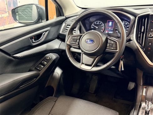 Used 2024 Subaru Ascent Premium image 11