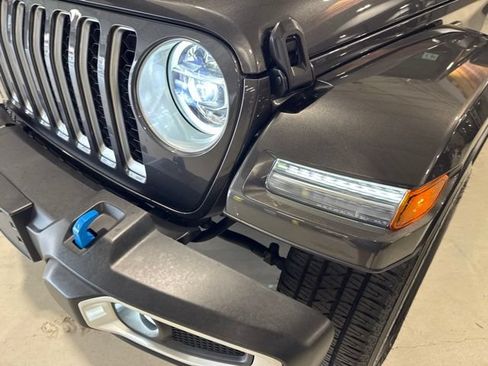 Used 2022 Jeep Wrangler Unlimited Sahara w/ Cold Weather Group AWD/4WD image 33