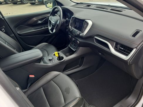 Used 2020 GMC Terrain SLT w/ Preferred Package FWD image 9