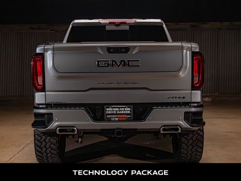 Used 2024 GMC Sierra 1500 AT4 w/ Technology Package AWD/4WD image 7