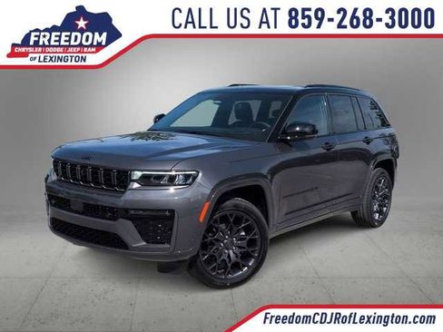 New 2026 Jeep Grand Cherokee Summit AWD/4WD image 1