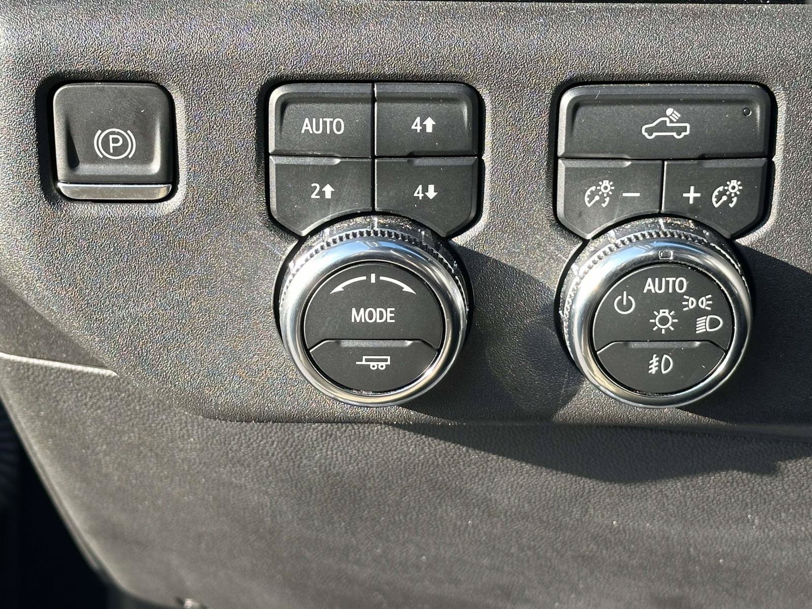 Used 2023 GMC Sierra 1500 Elevation AWD/4WD image 15