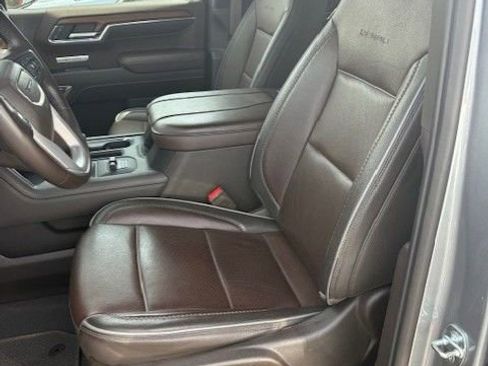 Used 2023 GMC Sierra 1500 Denali w/ Denali Reserve Package AWD/4WD image 9