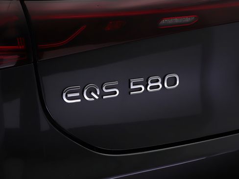 Certified 2023 Mercedes-Benz EQS 580 4MATIC Sedan image 19