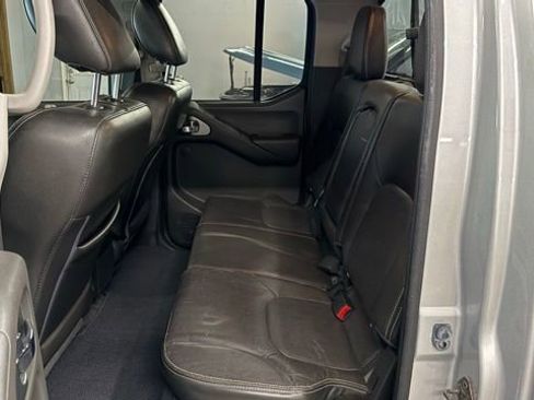 Used 2014 Nissan Frontier PRO-4X w/ Pro-4x Luxury Package AWD/4WD image 24