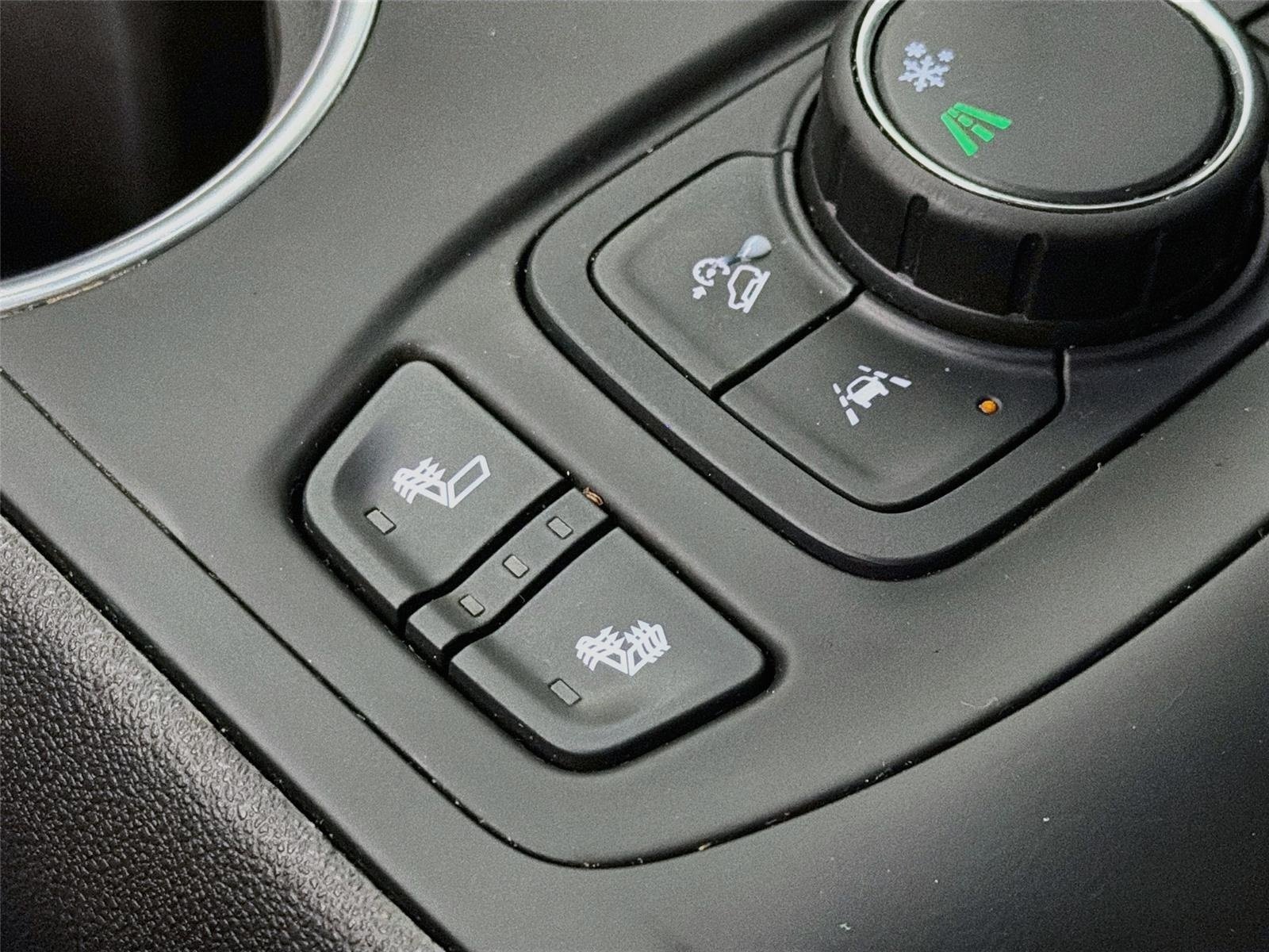 Used 2021 GMC Terrain SLT FWD image 21