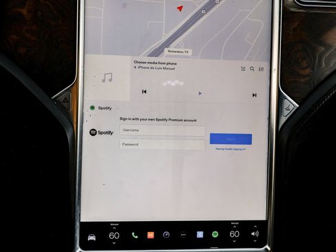 Used 2017 Tesla Model X 75D image 34