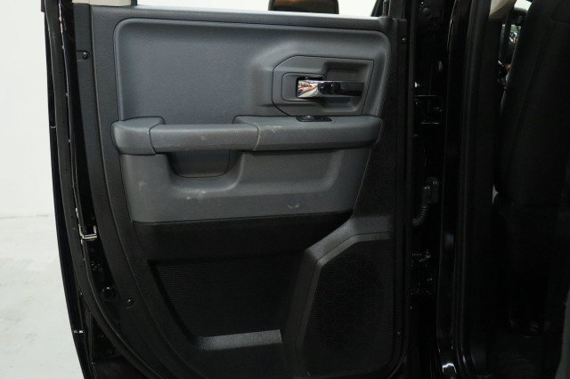 Used 2024 RAM 1500 Classic SLT AWD/4WD image 31