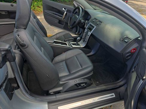 Used 2010 Volvo C70 T5 FWD image 17