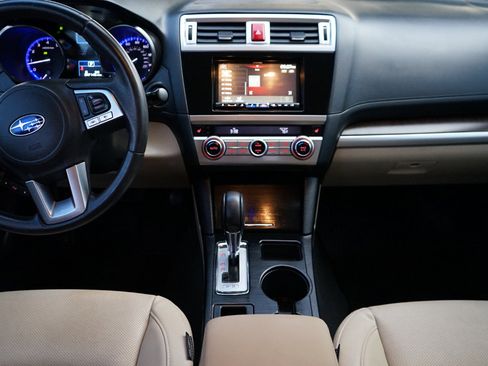 Used 2016 Subaru Outback 2.5i Limited image 12