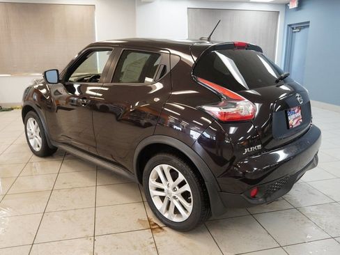 Used 2016 Nissan Juke SV w/ Cold Weather Package image 12